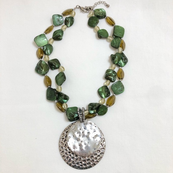 Jewelry - Dramatic Medallion Statement Necklace
